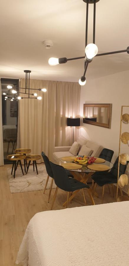 Golden Studio - private parking Dubrovnik Eksteriør billede